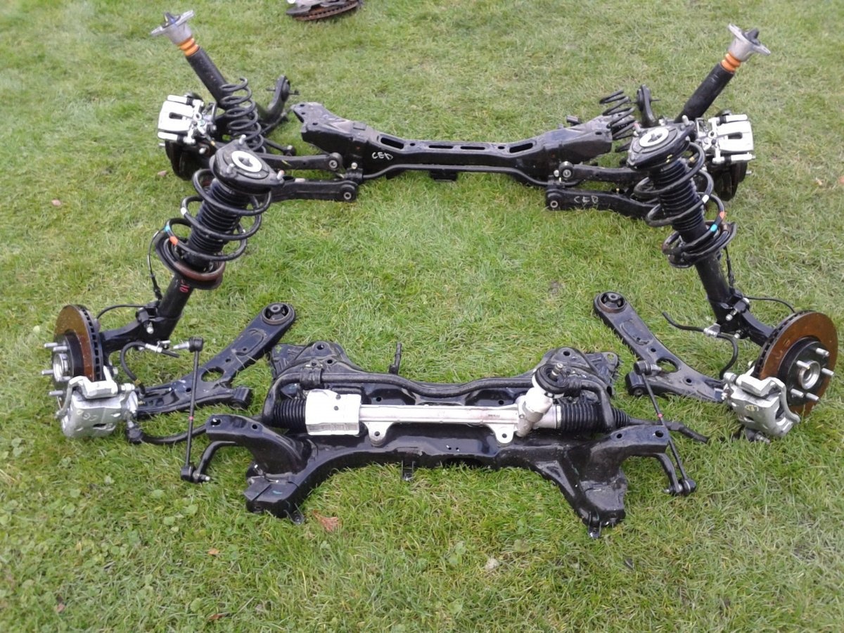 Как заменить опорный подшипник в автомобиле Kia Cid
