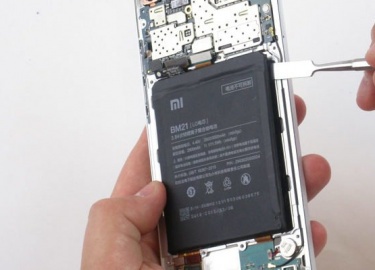 Когда возникает необходимость замены батарейки Xiaomi, как сделать это самостоятельно, не обращаясь к специалисту. Какие проблемы могут возникнуть ...