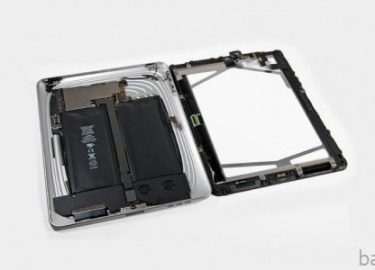 Если вас интересует самостоятельная замена аккумулятора iPad 2, 3, 4 и других, имейте ввиду, что процедура эта требует аккуратности и навыка. Что д...