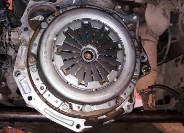 Как понять, что требуется замена сцепления на «Киа Рио 3», и какие нужны инструменты для замены? Пошаговая инструкция при замене сцепления.