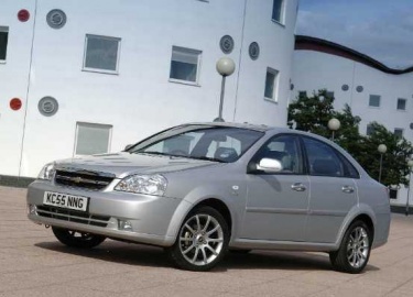 Большая часть транспорта с передним приводом оснащена независимой подвеской. Комплектуется стойками МакФерсон. Подвесная система автомобиля отвечае...