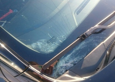 Инструкция по замене. Сразу скажем, что замена ветрового стекла - довольно простая операция и не требует никаких специальных процедур.
