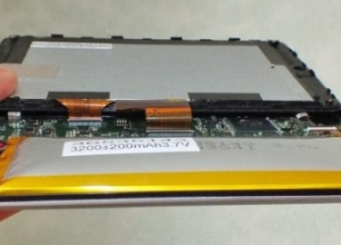 Замена аккумулятора в планшете - дело, которое лучше доверить профессионалам. Если же очень нужно поменять аккумулятор своими руками, следуйте инст...