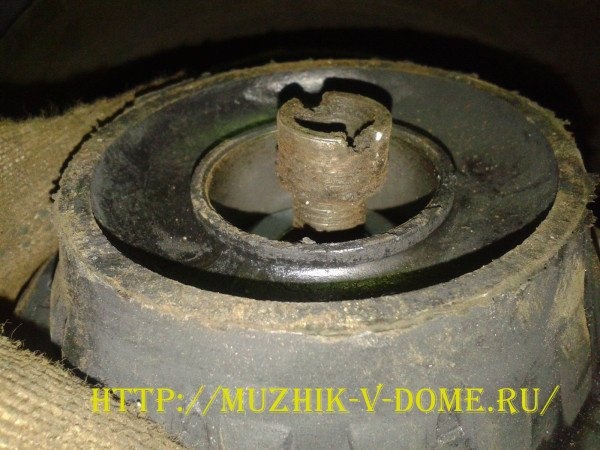 старый опорный подшипник
