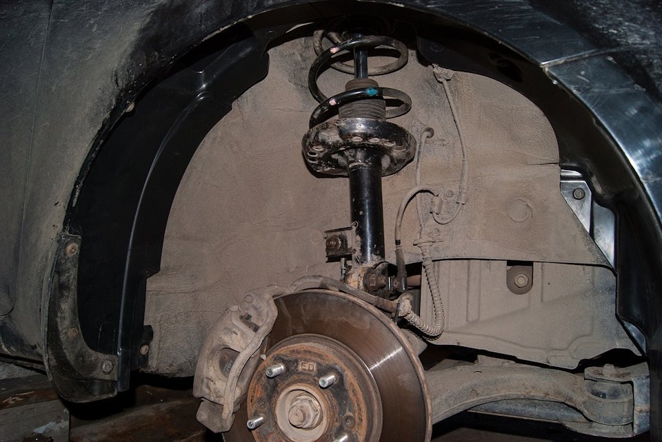 Как заменить опорный подшипник в Kia Cid
